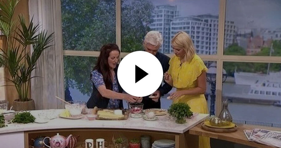 Shepherdess' rhubarb fool