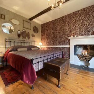 Farmhouse Room 1